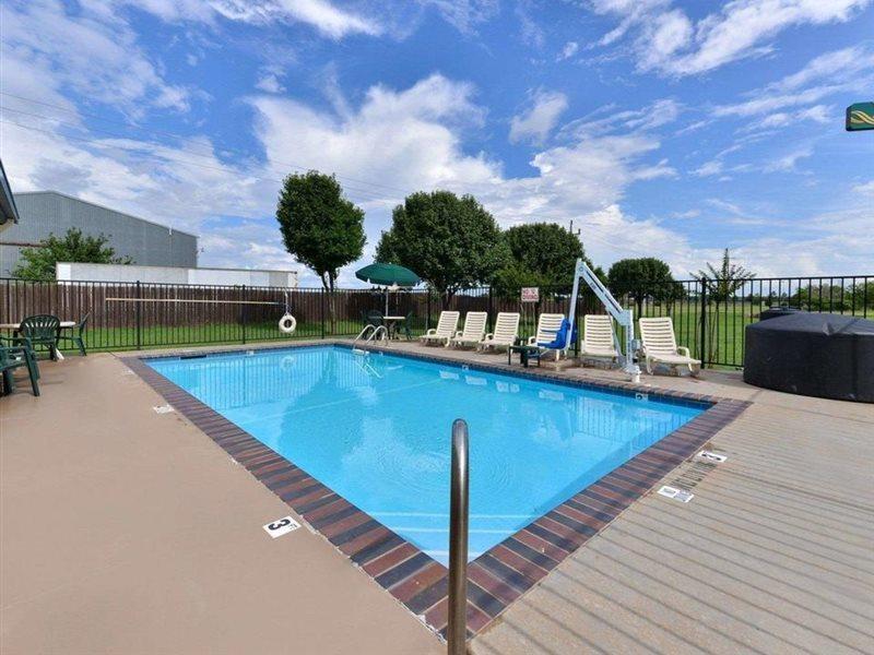 Quality Inn & Suites Wichita Falls I-44 Eksteriør billede