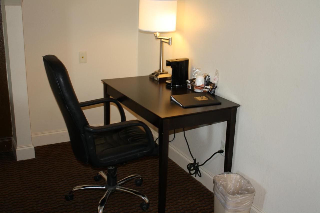 Quality Inn & Suites Wichita Falls I-44 Eksteriør billede