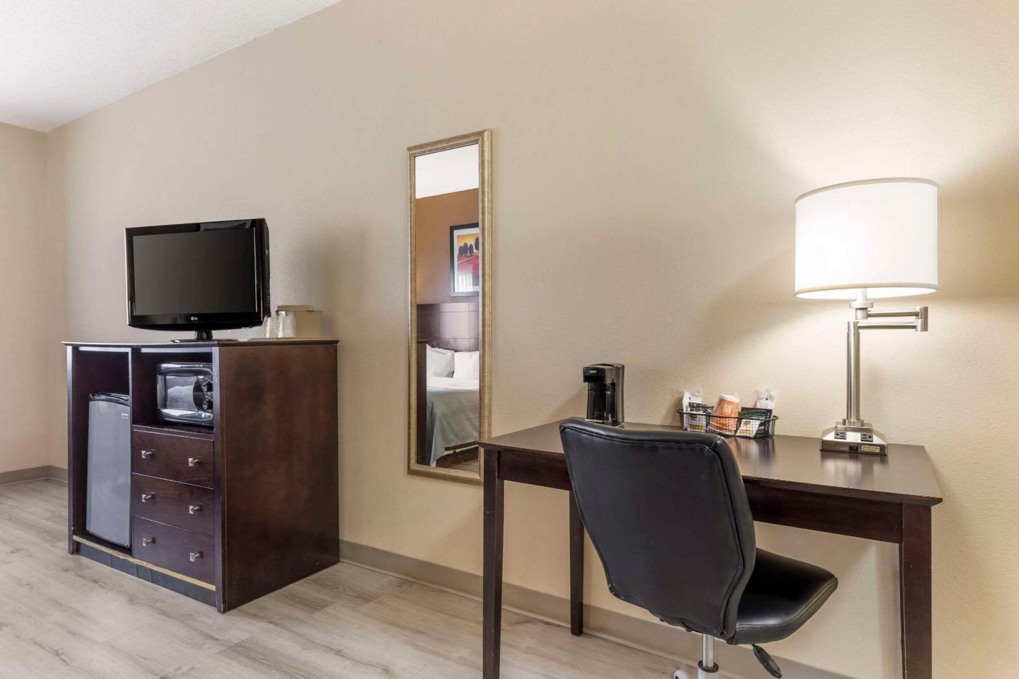 Quality Inn & Suites Wichita Falls I-44 Eksteriør billede